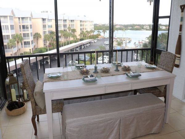 Short Walk to Beach Siesta Key Vacation Condo Two Bedrooms