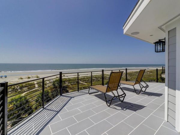 Beachfront Vacation Home In Hilton Head With 2 Pools