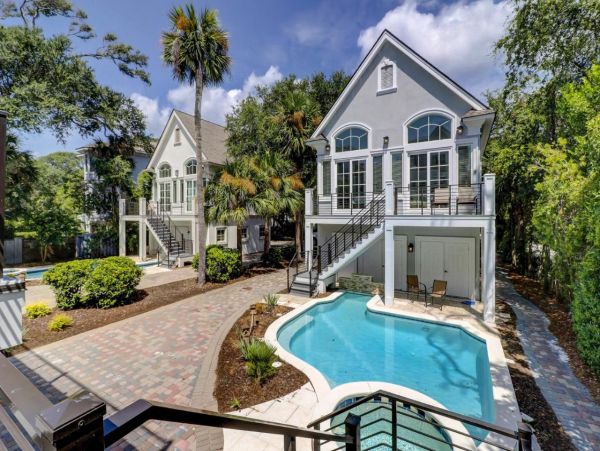 Beachfront Vacation Home In Hilton Head With 2 Pools