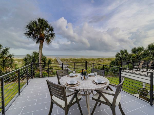 Beachfront Vacation Home In Hilton Head With 2 Pools