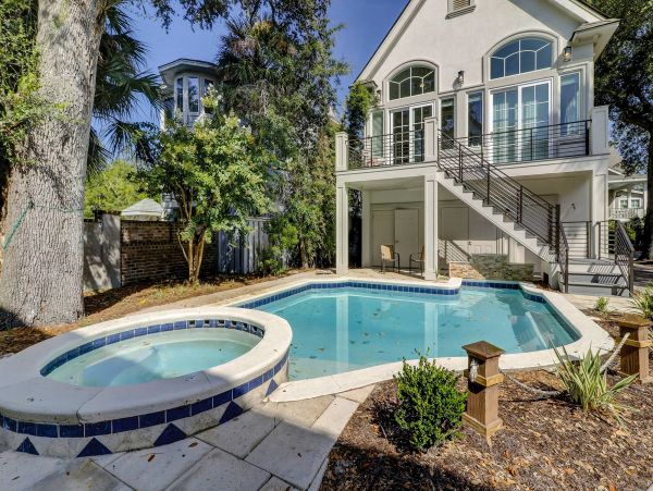 Beachfront Vacation Home In Hilton Head With 2 Pools