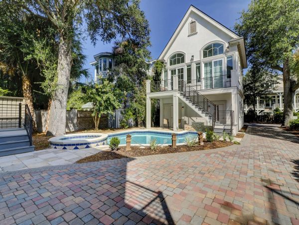 Beachfront Vacation Home In Hilton Head With 2 Pools
