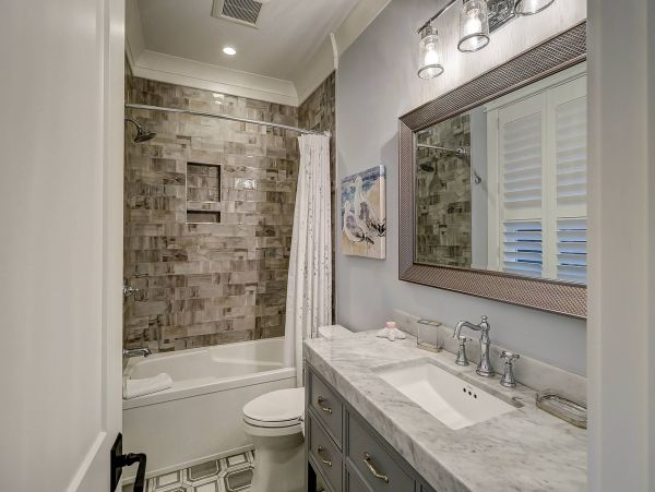 Hilton Head Seven Bedroom Oceanfront Rental Sleeps 26