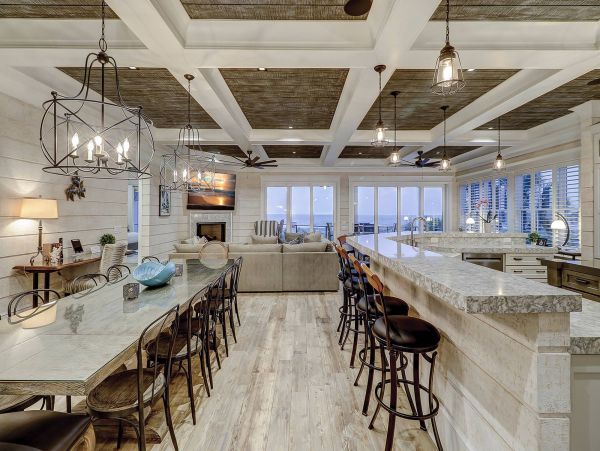 Hilton Head Seven Bedroom Oceanfront Rental Sleeps 26