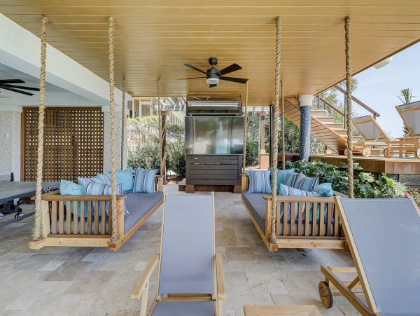 Hilton Head Seven Bedroom Oceanfront Rental Sleeps 26