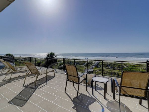 On Beach Hilton Head Vacation Home Private Pool Sleeps 21
