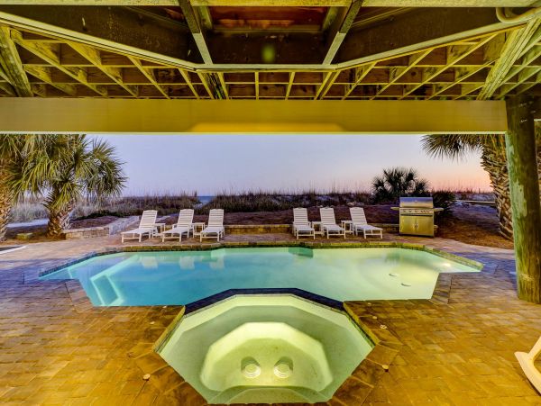 Hilton Head Island Seven Bedrooms Beachfront Rental