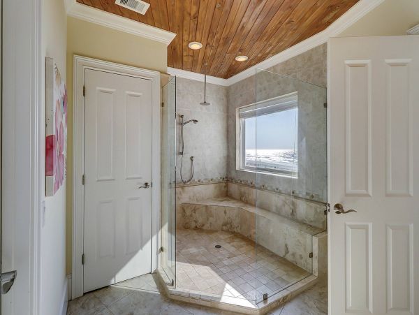 Hilton Head Island Seven Bedrooms Beachfront Rental