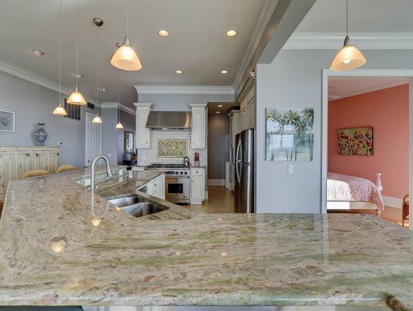 Hilton Head Island Seven Bedrooms Beachfront Rental