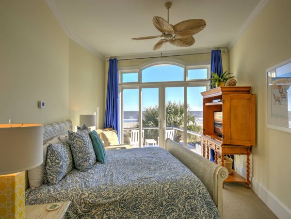 Hilton Head Island Seven Bedrooms Beachfront Rental
