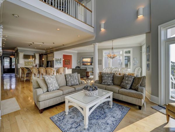 Hilton Head Island Seven Bedrooms Beachfront Rental