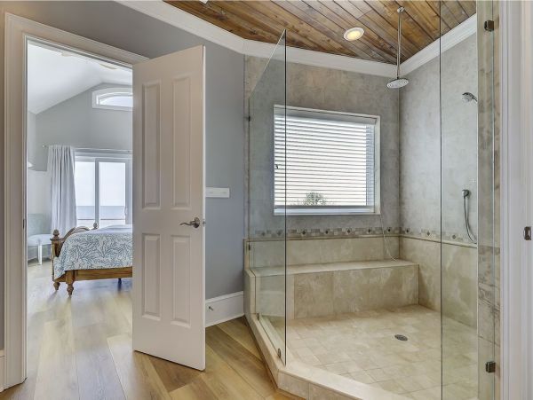 Hilton Head Island Seven Bedrooms Beachfront Rental