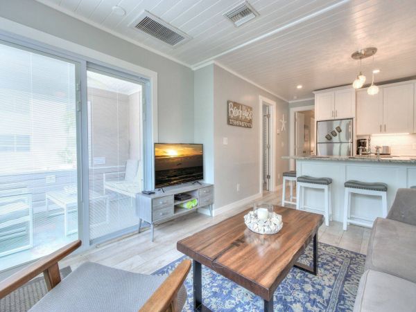 Clearwater Two Bedroom Walk to Beach Vacation Rental Home