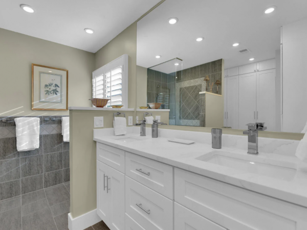 Charming Vacation Pool Home In Naples Sleeps Six Guests