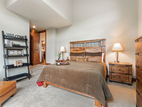 Avon Luxury Vacation Rental Home 10 Guests Mountain Views