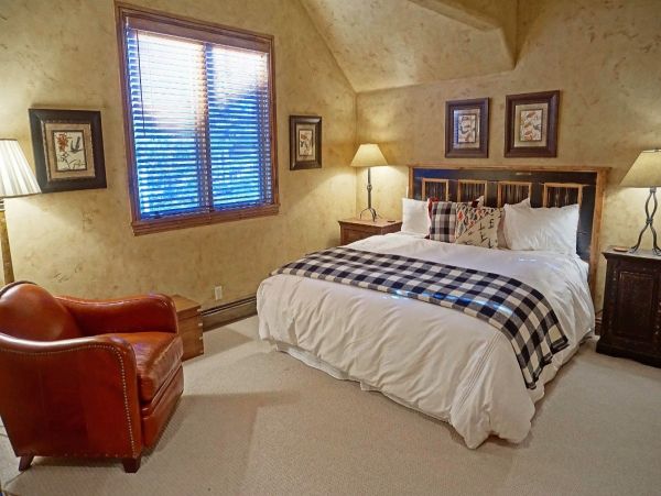 Avon Luxury Vacation Rental Home 10 Guests Mountain Views