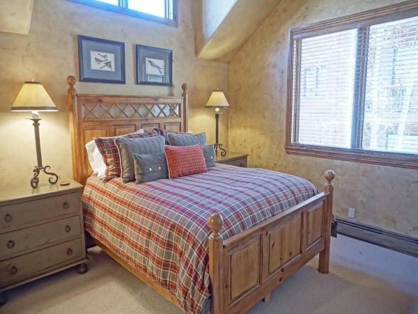 Avon Luxury Vacation Rental Home 10 Guests Mountain Views