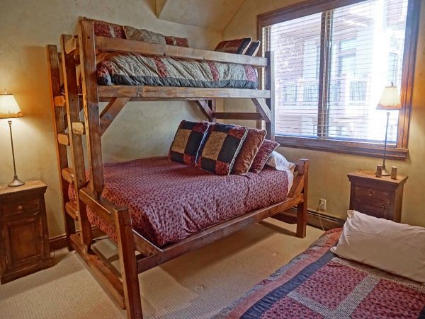 Avon Luxury Vacation Rental Home 10 Guests Mountain Views