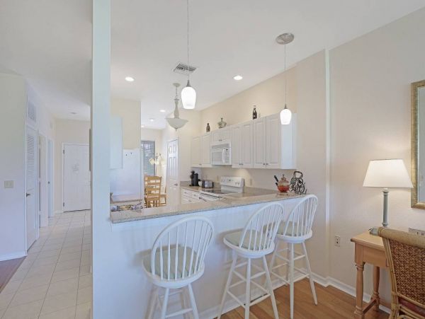 Naples Vacation Condo Sleeps Six Guests With Communal Pool