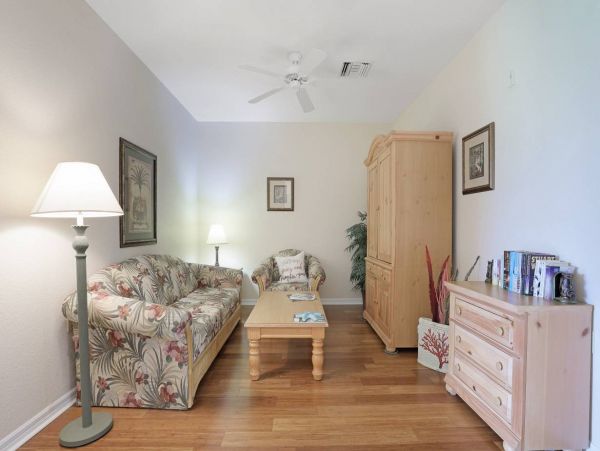 Naples Vacation Condo Sleeps Six Guests With Communal Pool