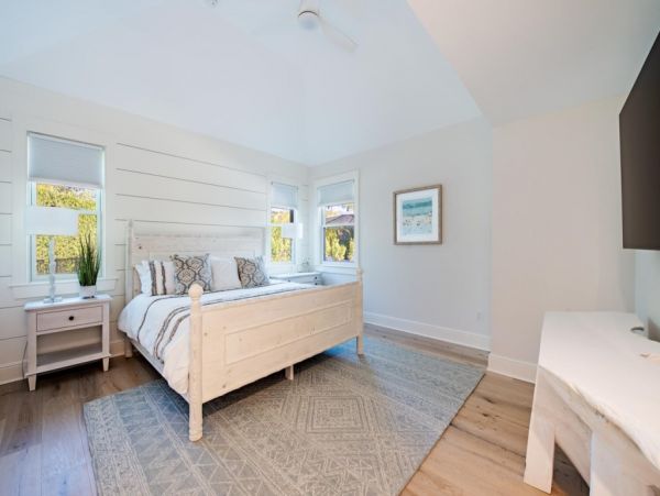 Naples Luxury Vacation Rental - Old Naples Beach House with Private Pool & Spa