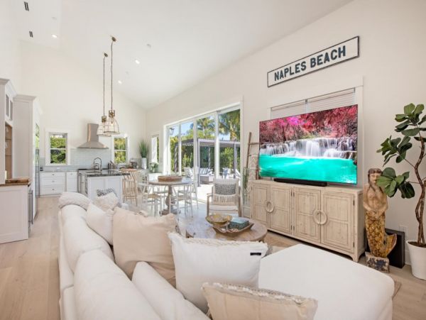 Naples Luxury Vacation Rental - Old Naples Beach House with Private Pool & Spa