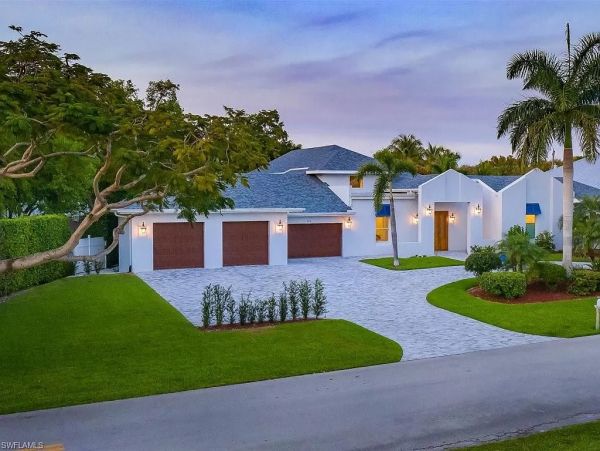 Naples Luxury Vacation Rental - Old Naples Beach House with Private Pool & Spa