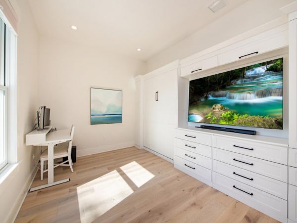 Naples Luxury Vacation Rental - Old Naples Beach House with Private Pool & Spa