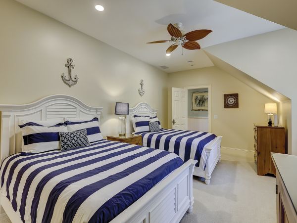 Luxury Hilton Head Vacation Rental - Five Bedroom Beach House with Pool & Spa