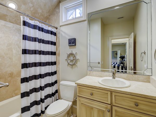 Luxury Hilton Head Vacation Rental - Five Bedroom Beach House with Pool & Spa