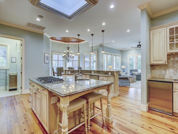 Luxury Hilton Head Vacation Rental - Five Bedroom Beach House with Pool & Spa