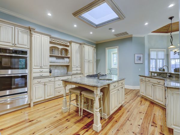 Luxury Hilton Head Vacation Rental - Five Bedroom Beach House with Pool & Spa