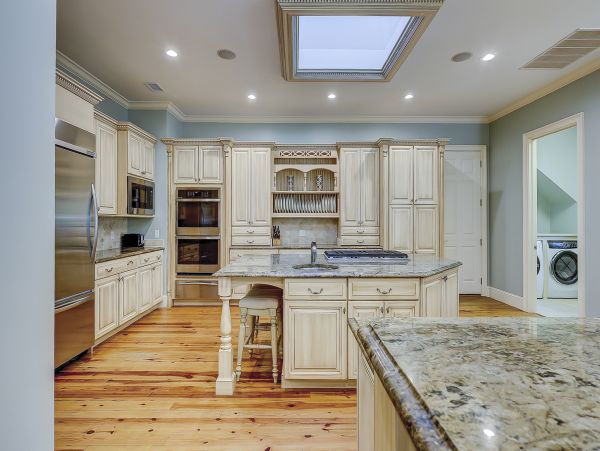 Luxury Hilton Head Vacation Rental - Five Bedroom Beach House with Pool & Spa