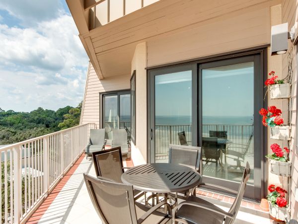 Luxurious and Highly Three Bedroom Vacation Home