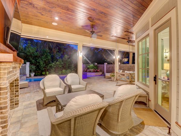 Luxury Vacation Home Walk To Beach In Hilton Head