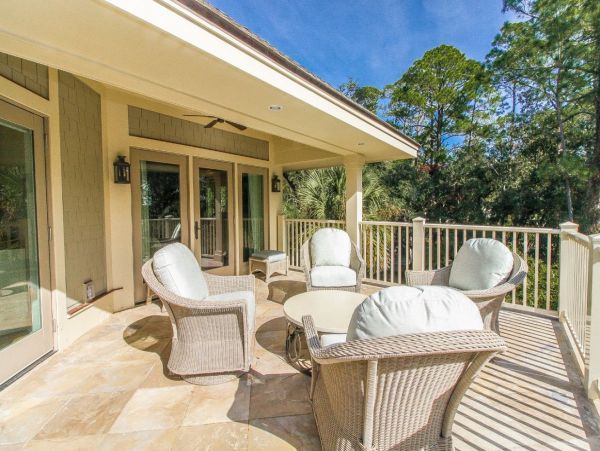 Luxury Vacation Home Walk To Beach In Hilton Head