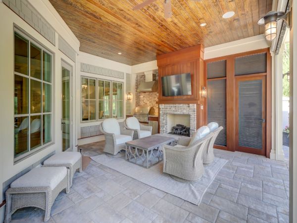 Luxury Vacation Home Walk To Beach In Hilton Head