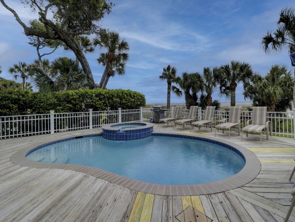 Luxury Oceanfront Vacation Home in Hilton Head 20 Guests