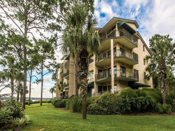Hilton Head Water View Vacation Condo for 8