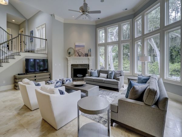 Beautiful Vacation Home With Private Pool & Close To Beach