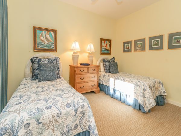 Oceanfront Vacation Home Six Bedroom In Hilton Head