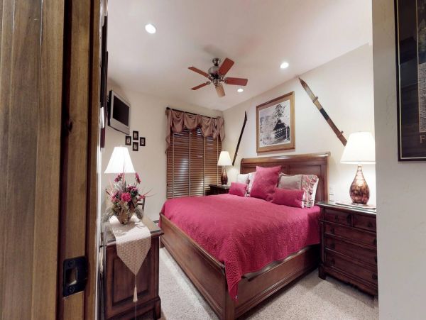 Lionshead Luxury Condo rental