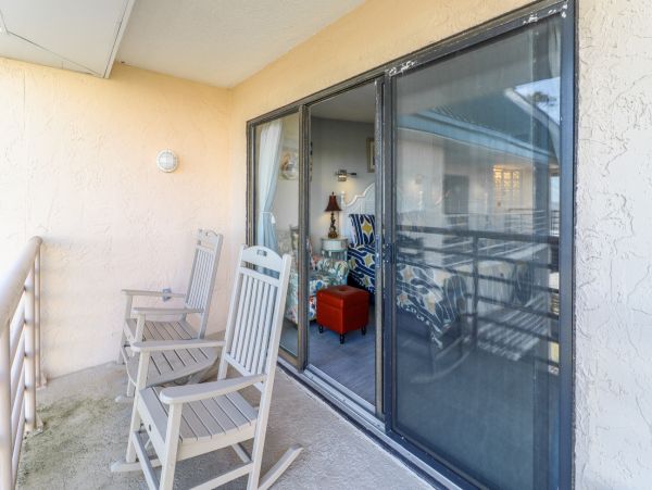 Vacation Rental Condo Located at Beach 8 Guests