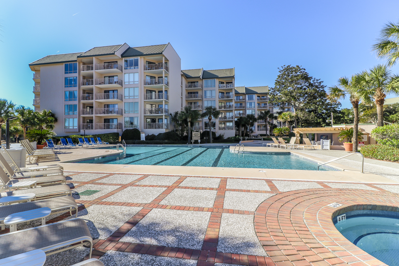Vacation Rental Condo Located at Beach 8 Guests