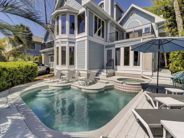 Luxurious Vacation Home in Hilton Head With Pool 18 Guests