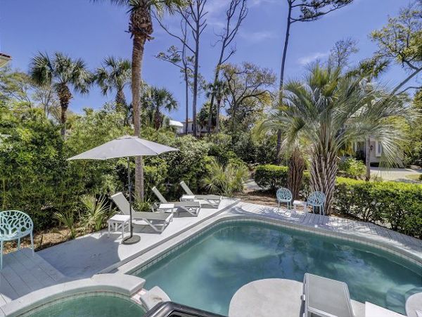 Luxurious Vacation Home in Hilton Head With Pool 18 Guests