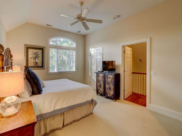 Gorgeous Vacation Home With Private Pool 19 Guests
