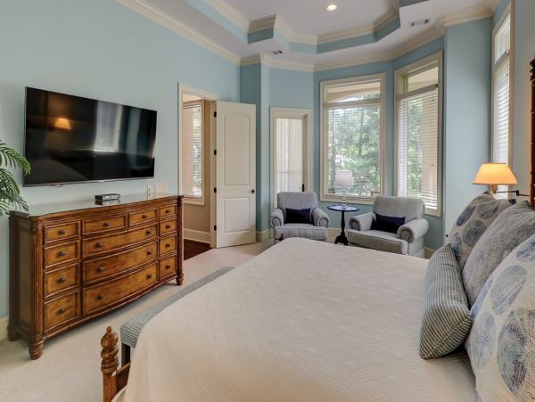 Luxury Vacation Home with Lagoon Views and Private Pool