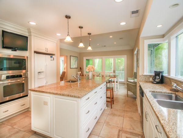 Hilton Head Pet Friendly Vacation Rental Four Bedroom Luxury Beach Home with Pool