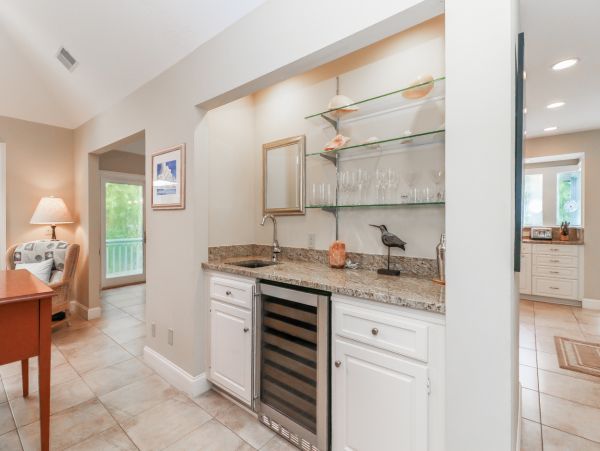 Hilton Head Pet Friendly Vacation Rental Four Bedroom Luxury Beach Home with Pool